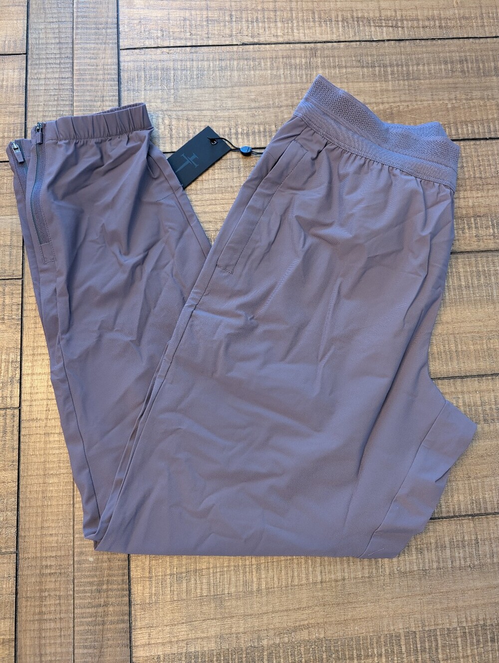 Three Nails Vapor-Lite™ Jogger - Plum - M